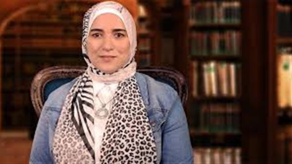  الدكتورة دينا أبو