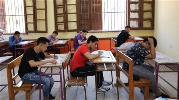 نماذج أولى ثانوي