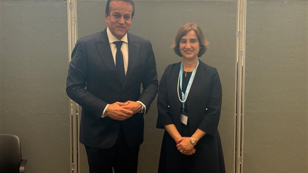 جانب من لقاء وزير