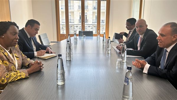 وزير الخارجية والهجرة