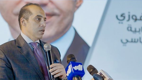  المستشار محمود فوزي