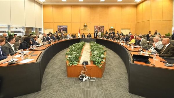 وزير الإسكان