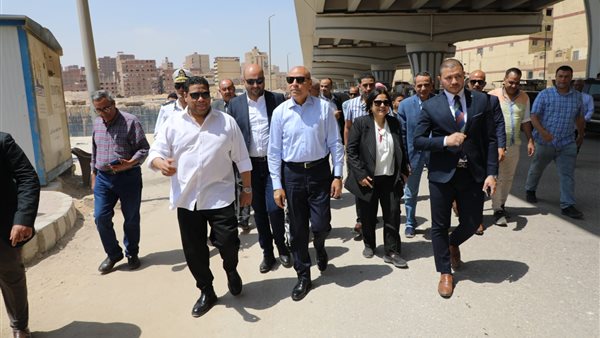 جانب من جولة المحافظ