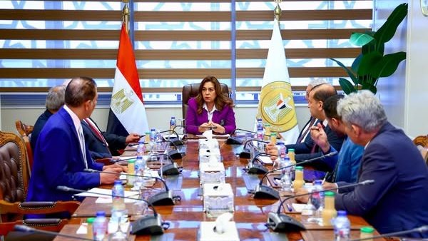 الدكتورة منال عوض