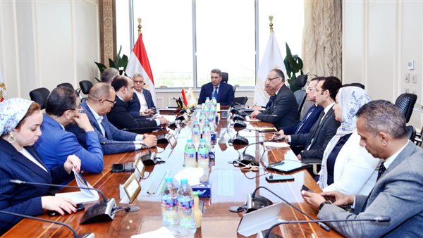  وزير التموين