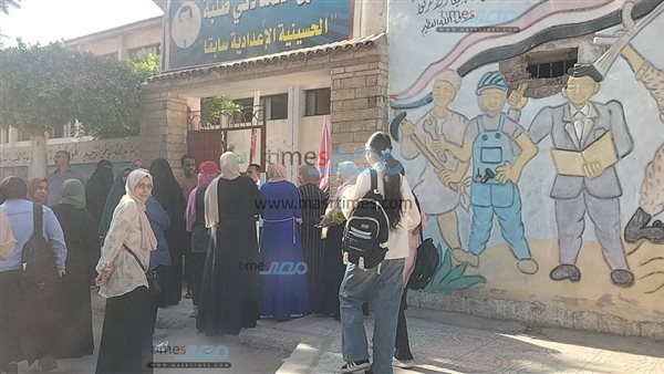 توافد طلاب الشهادة