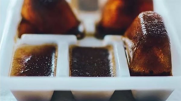  مكعبات القهوة المثلجة