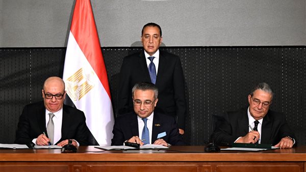 جانب من مراسم التوقيع