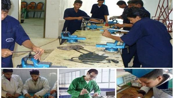 مدرسة مبارك كول 