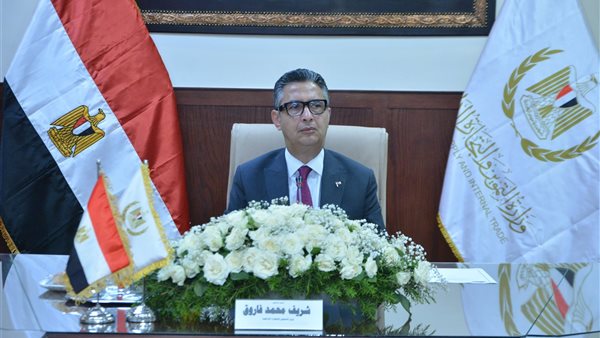  الدكتور شريف فاروق