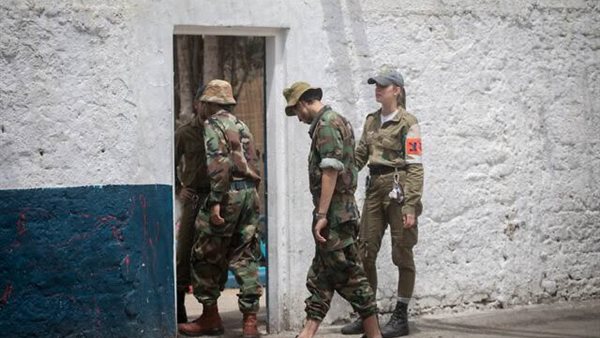 حبس جنديين اسرائيليين