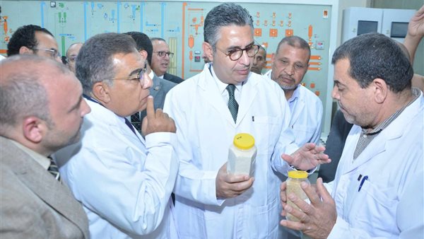  وزير التموين