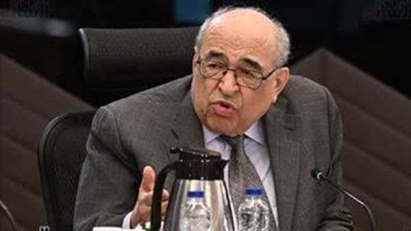 مصطفى الفقي 