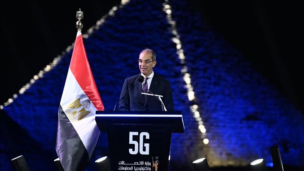 الدكتور عمرو طلعت،