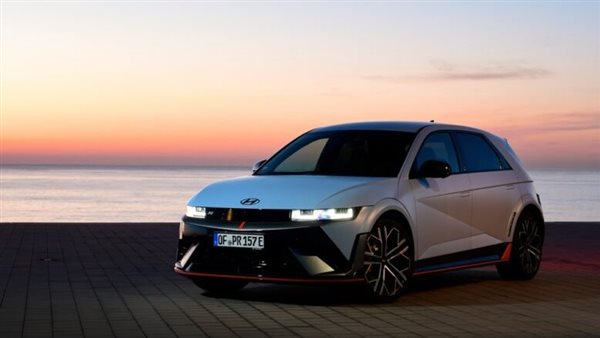 سيارة هيونداي IONIQ