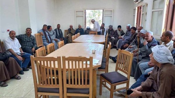 ندوات إرشادية وورش