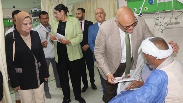 جانب من جولة المحافظ