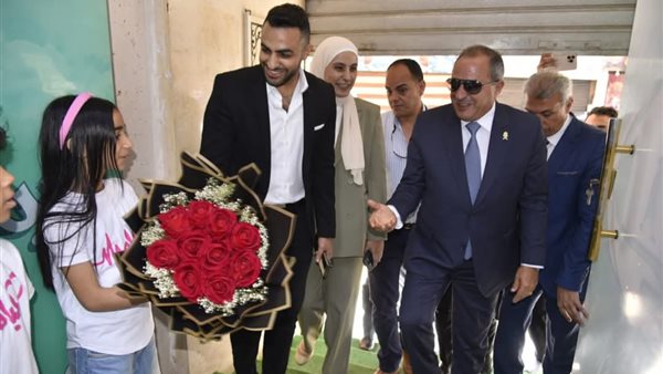 جانب من جولة المحافظ