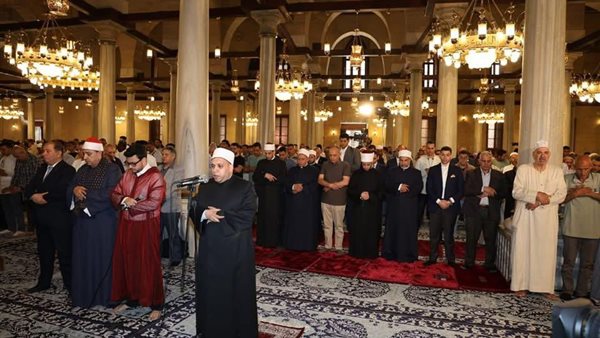 صلاة الجمعة من مسجد