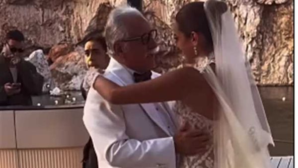 أمينة خليل ووالدها