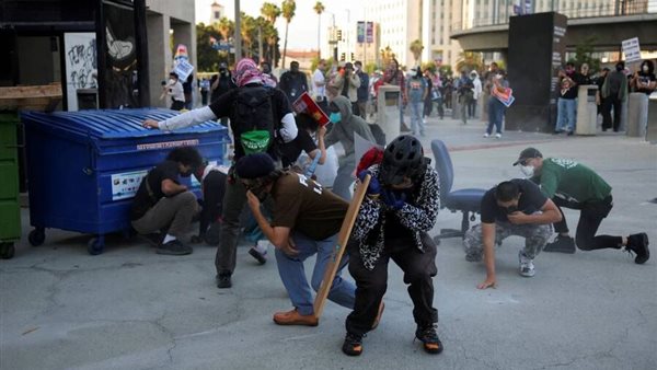 700 من مشاة البحرية