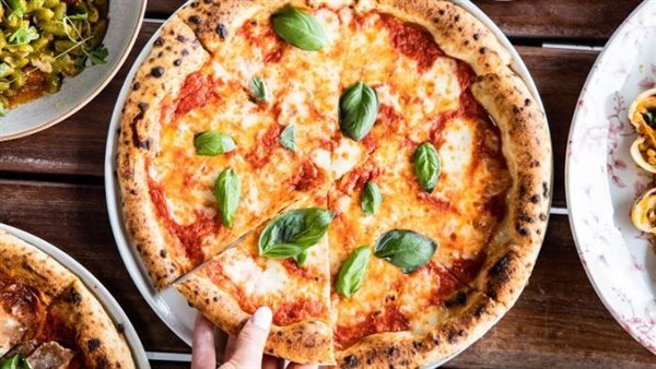 طريقة تحضير البيتزا