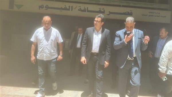 وزير الثقافة ومحافظ