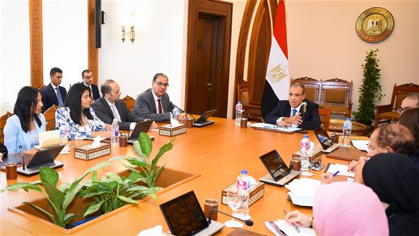 جانب من اجتماع وزير