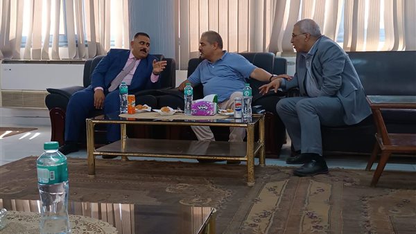 جانب من جولة المدير