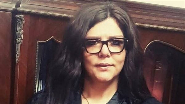 المحامية دينا عدلي