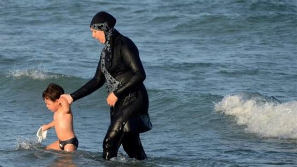 ارتداء البوركيني