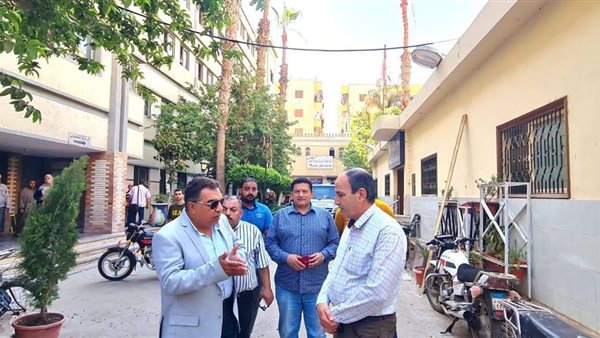 جانب من جولة المحافظ