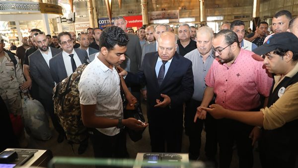 كامل الوزير في جولة