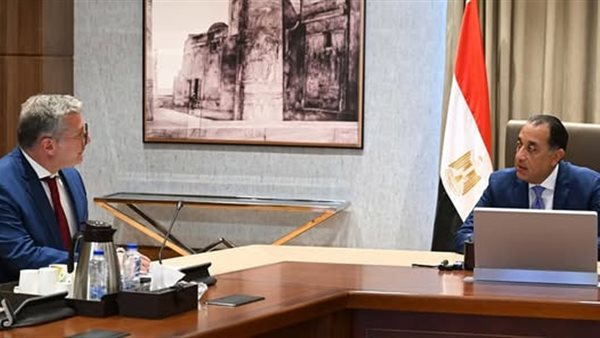  رئيس مجلس الوزراء