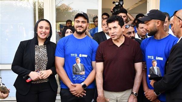 وزير الشباب والرياضة