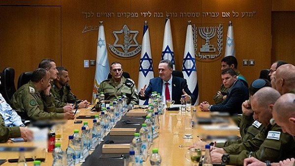 وزير الدفاع و رئيس