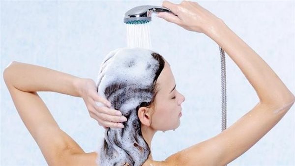 أضرار غسيل الشعر
