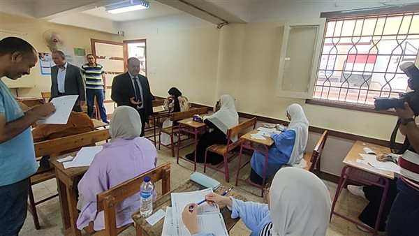 محافظ أسيوط