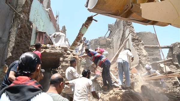 جانب من المنزل المنهار