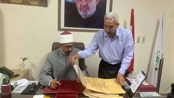  الدكتور خليفة محمد