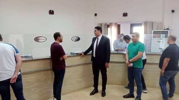 جانب من جولة المحافظ