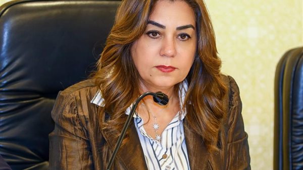 الدكتورة منال عوض