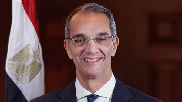 الدكتور عمرو طلعت