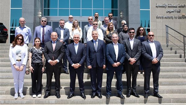 قناة السويس