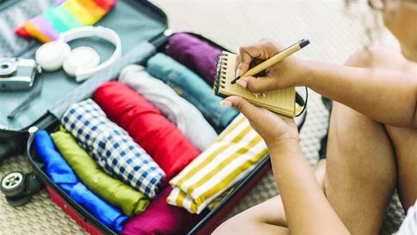 ترتيب حقيبة السفر