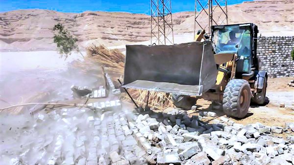 هدم بلا تهاون.. معدات