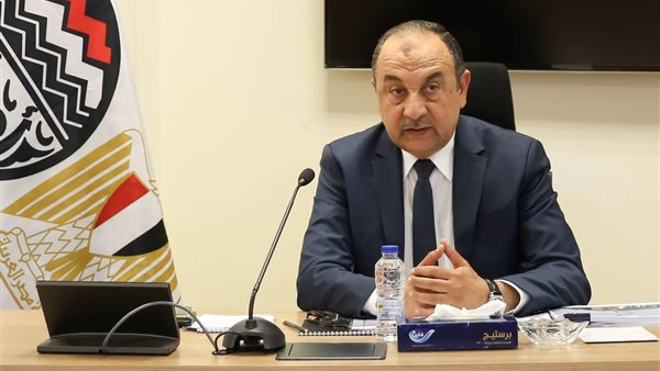  وزير قطاع الأعمال