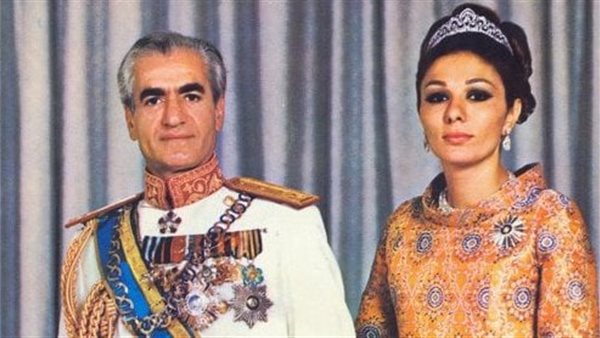 شاه إيران وزوجته