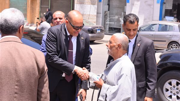 وزير العمل السيد