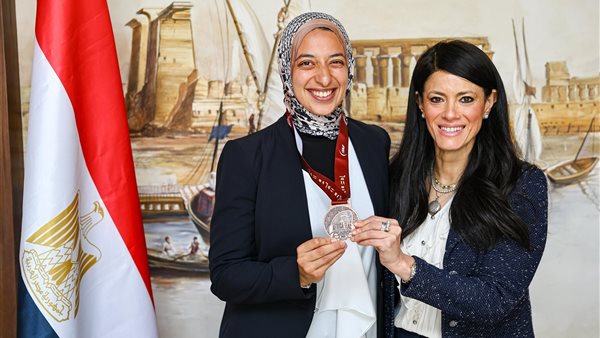 رانيا المشاط ولاعبة